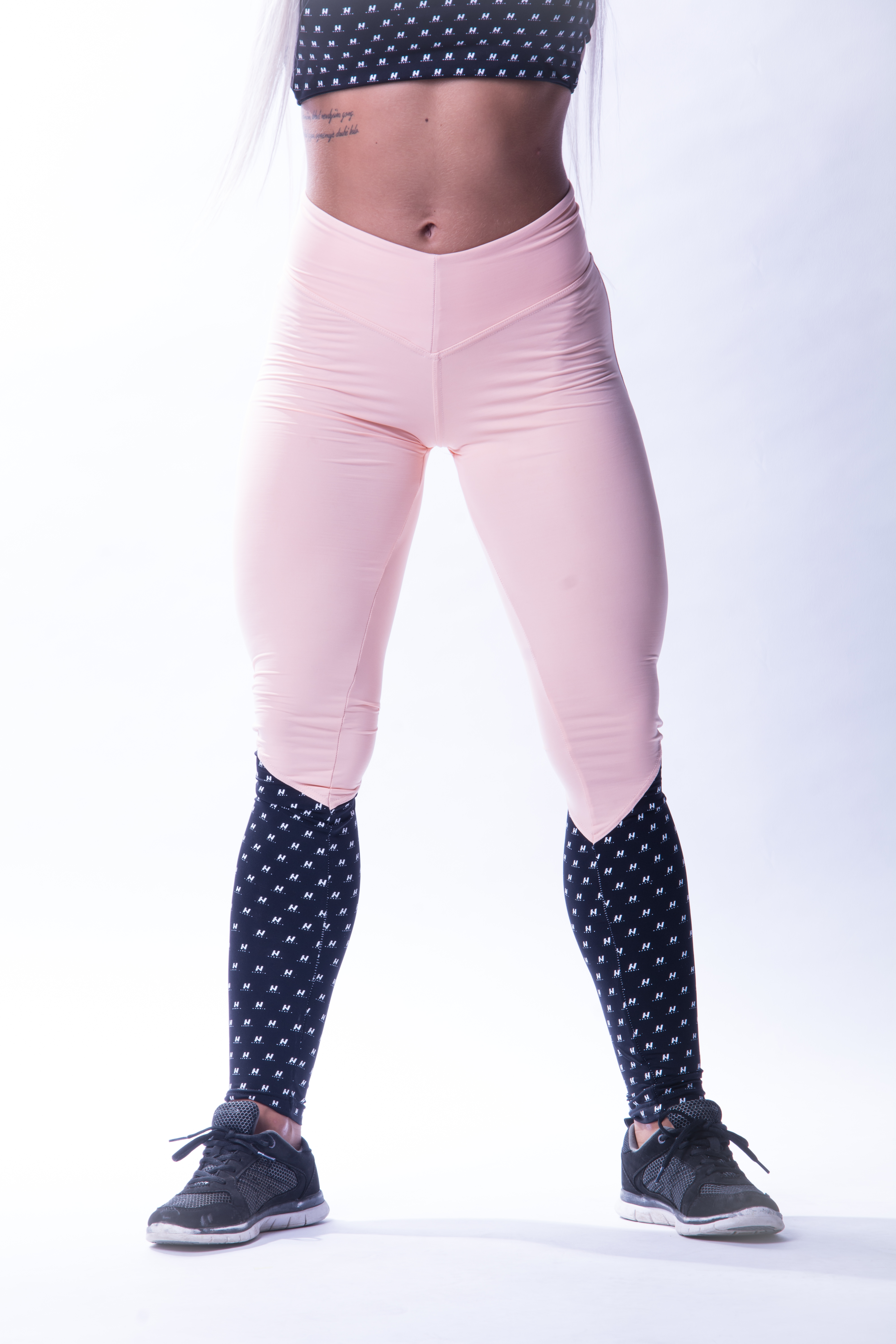Nebbia Black And White Leggings  International Society of Precision  Agriculture